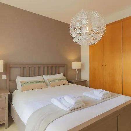 C43 - Family House With Terrace And Shared Pool Ferienhaus Benalmádena